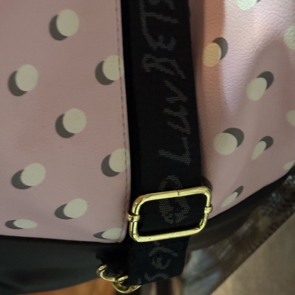 Betsey Johnson Quilted White, Pink, and Black Travel/Overnight Bag With Clutch. - Picture 9 of 16